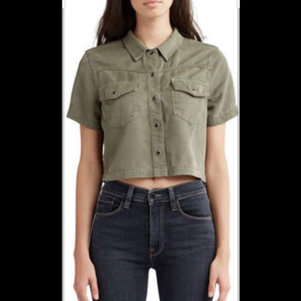 🆕 Hudson Crop Short Sleeve Button Down Top